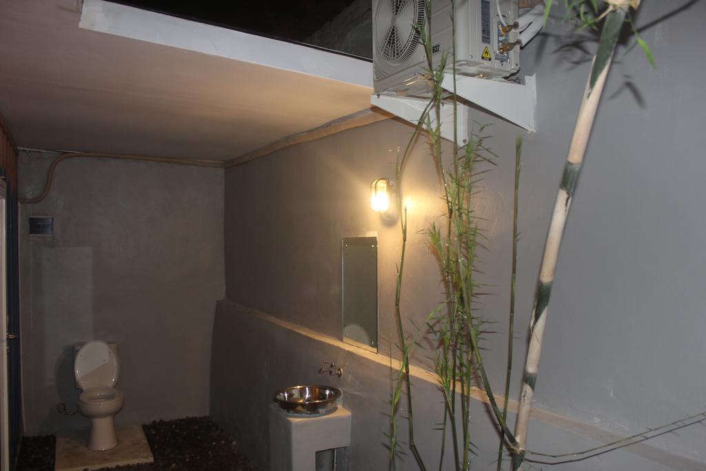 Hotel Kubu Container Uluwatu Exteriér fotografie