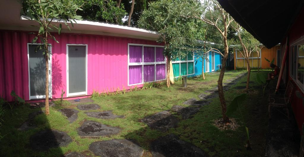 Hotel Kubu Container Uluwatu Exteriér fotografie