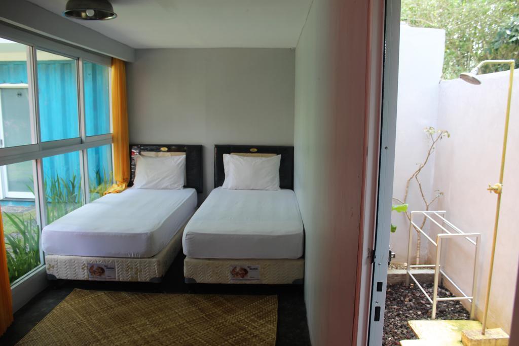 Hotel Kubu Container Uluwatu Exteriér fotografie
